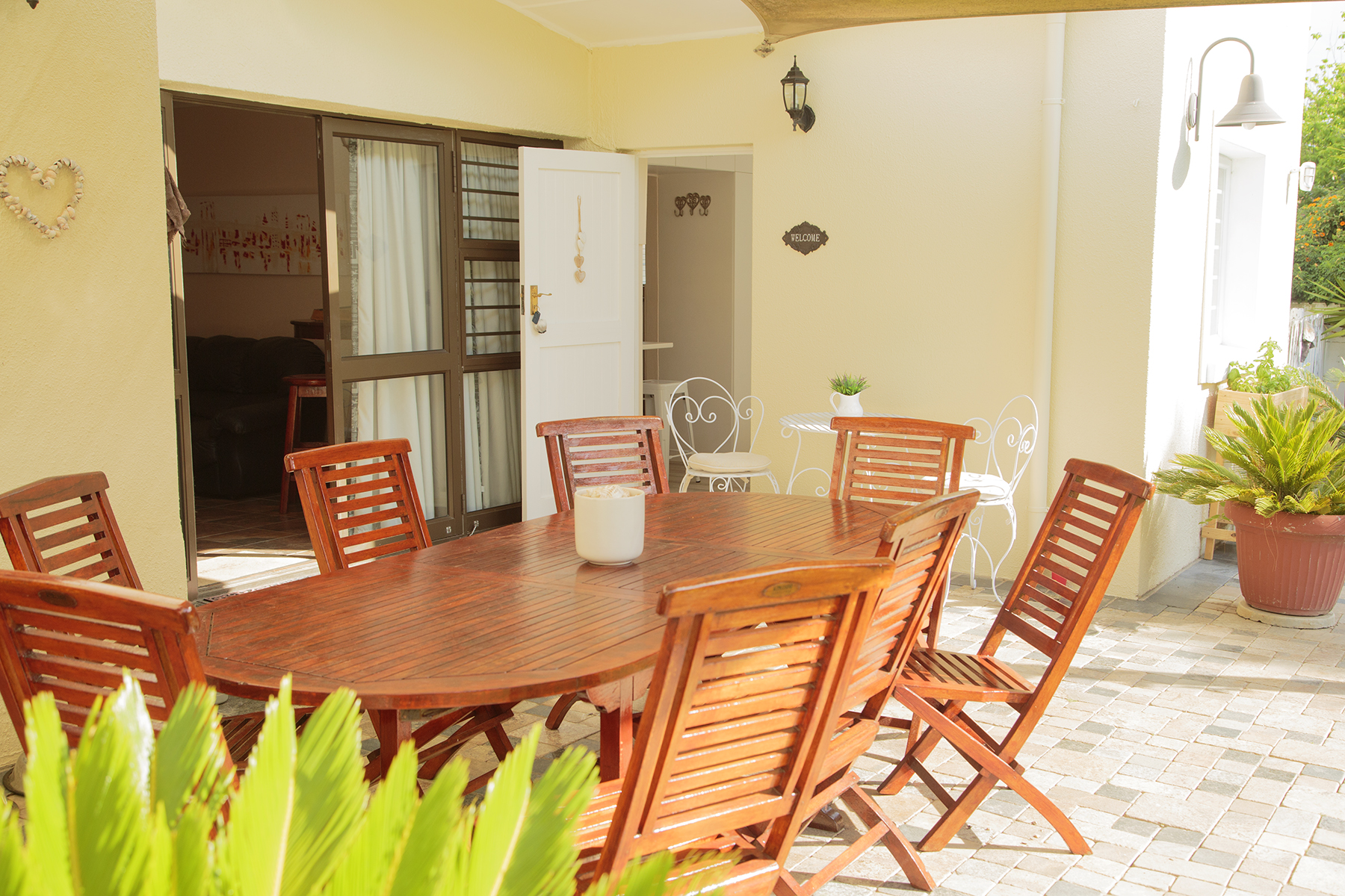 A Knight's Stay - Somerset West - Image 12