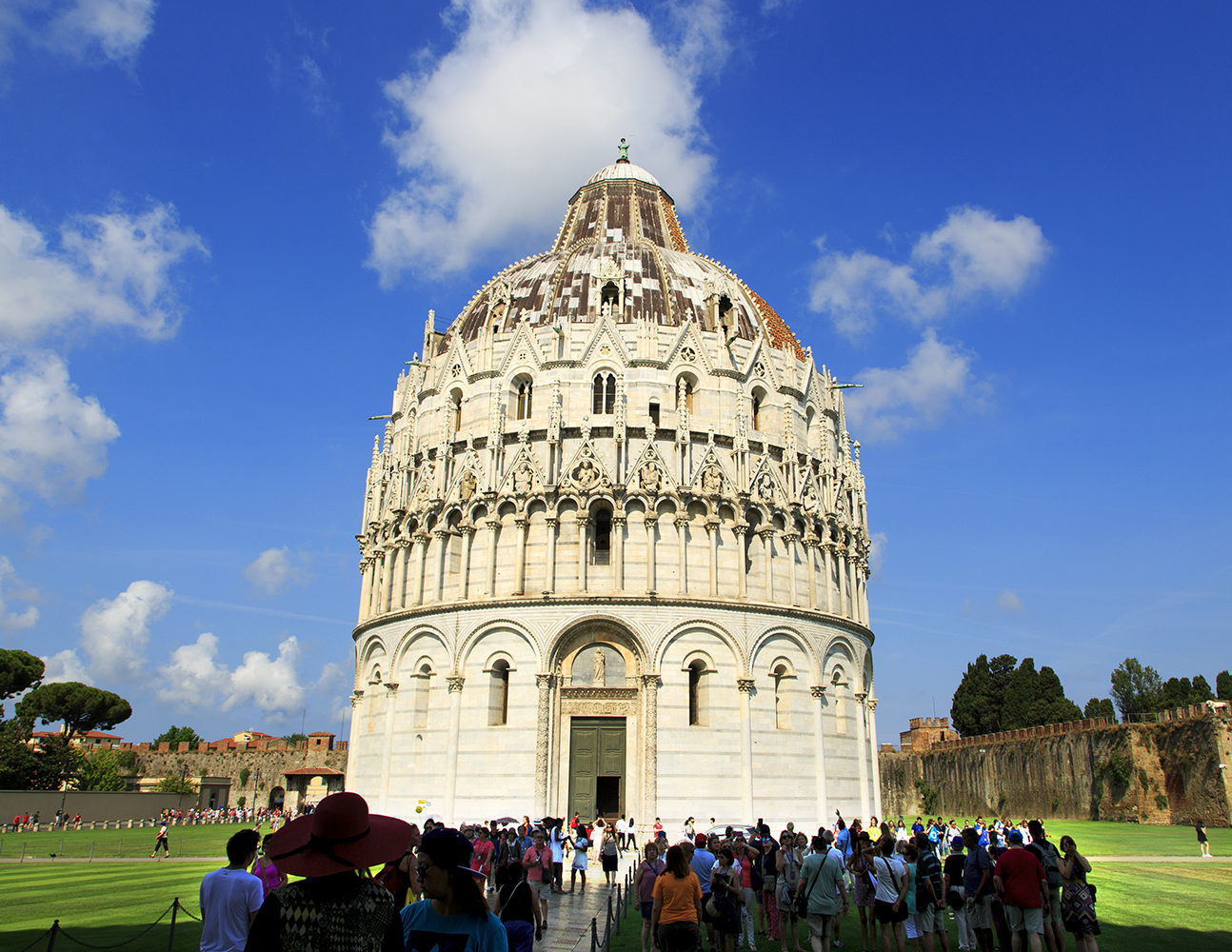A Leaning Tower And A Pisa Pizza - Image 20