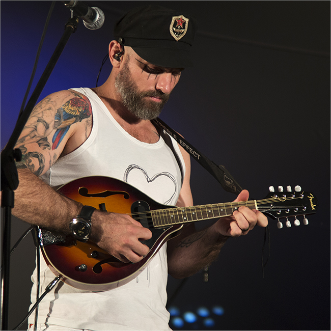 Mood Swings Unplugged - Image 15