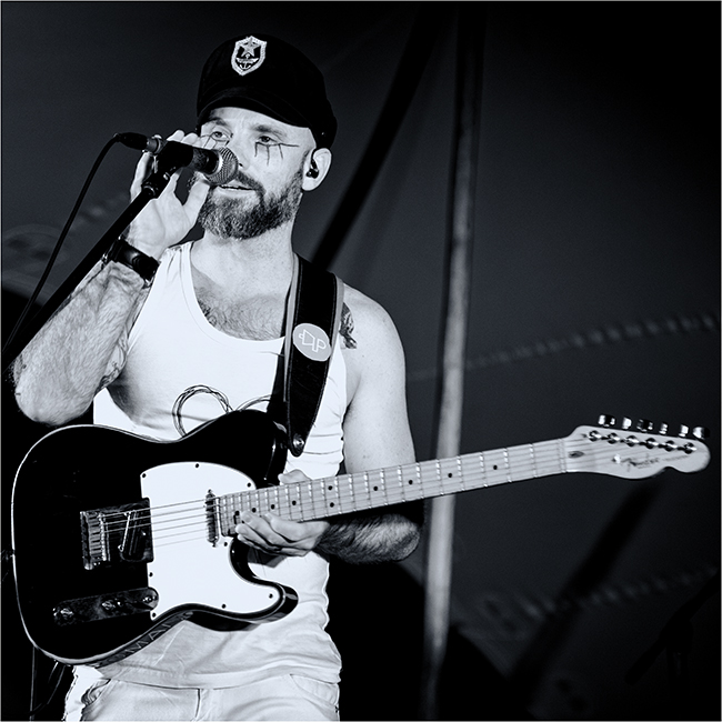 Mood Swings Unplugged - Image 21