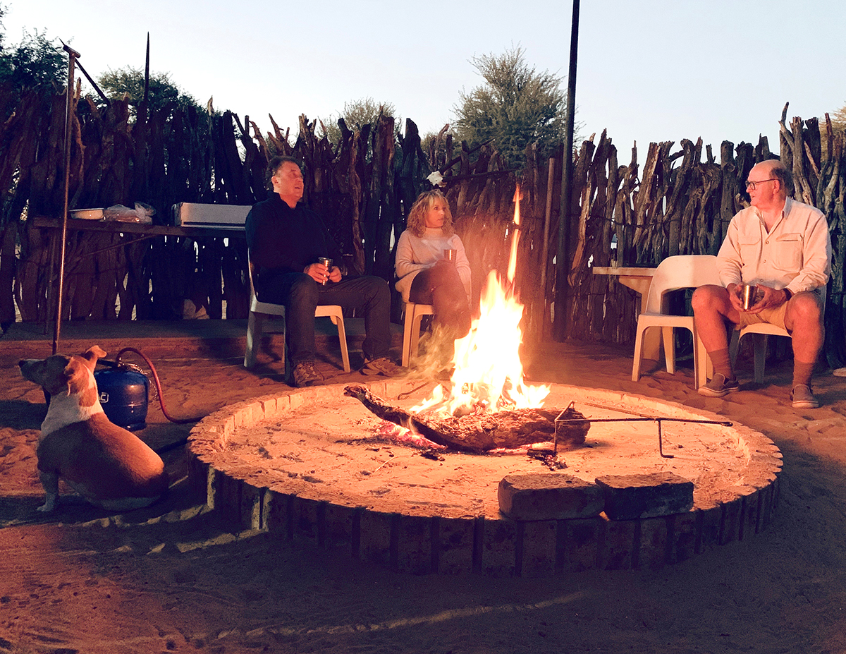 The Fab Four Conquer The Kalahari - En Route to Mabuasahube - Image 25