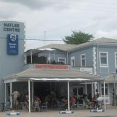 Bon Arrivee  Maun: Fly me to the moon